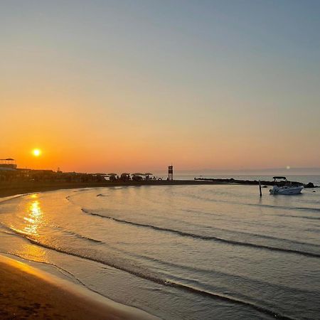 Villaggio Turistico La Baia Degli Angeli Margherita Di Savoia Exterior foto